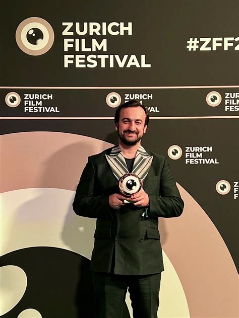 ­T­e­r­e­d­d­ü­t­ ­Ç­i­z­g­i­s­i­­ ­Z­ü­r­i­h­ ­F­i­l­m­ ­F­e­s­t­i­v­a­l­i­­n­d­e­ ­­E­n­ ­İ­y­i­ ­F­i­l­m­­ ­s­e­ç­i­l­d­i­